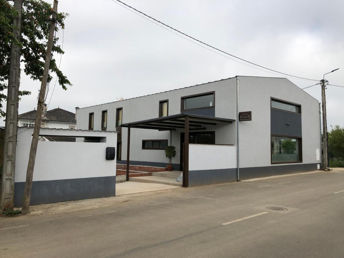 Albergue Santiago 15 Monforte Монфорте-де-Лемос Екстер'єр фото