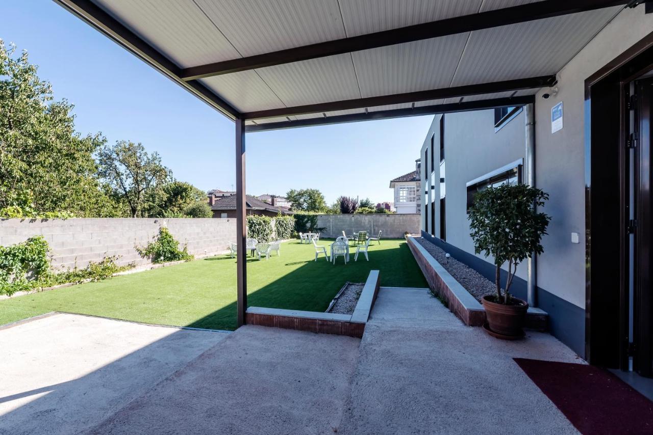 Albergue Santiago 15 Monforte Монфорте-де-Лемос Екстер'єр фото