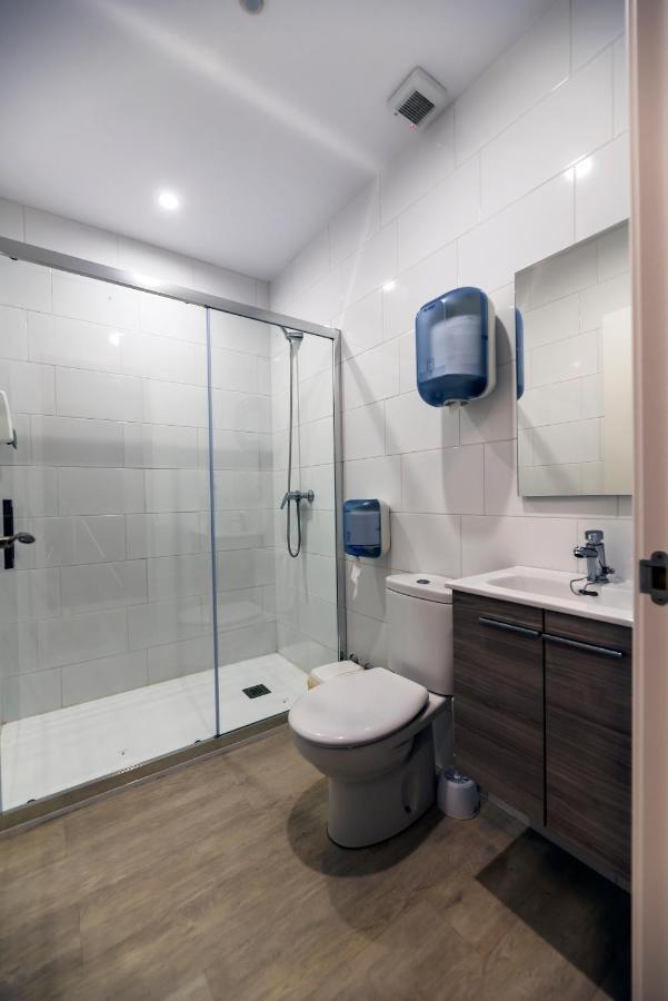 Albergue Santiago 15 Monforte Монфорте-де-Лемос Екстер'єр фото
