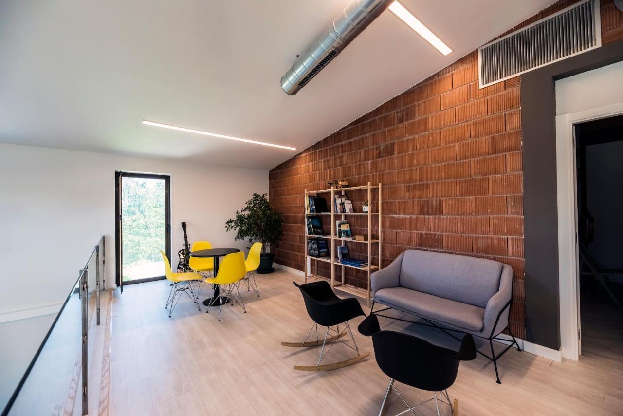 Albergue Santiago 15 Monforte Монфорте-де-Лемос Екстер'єр фото