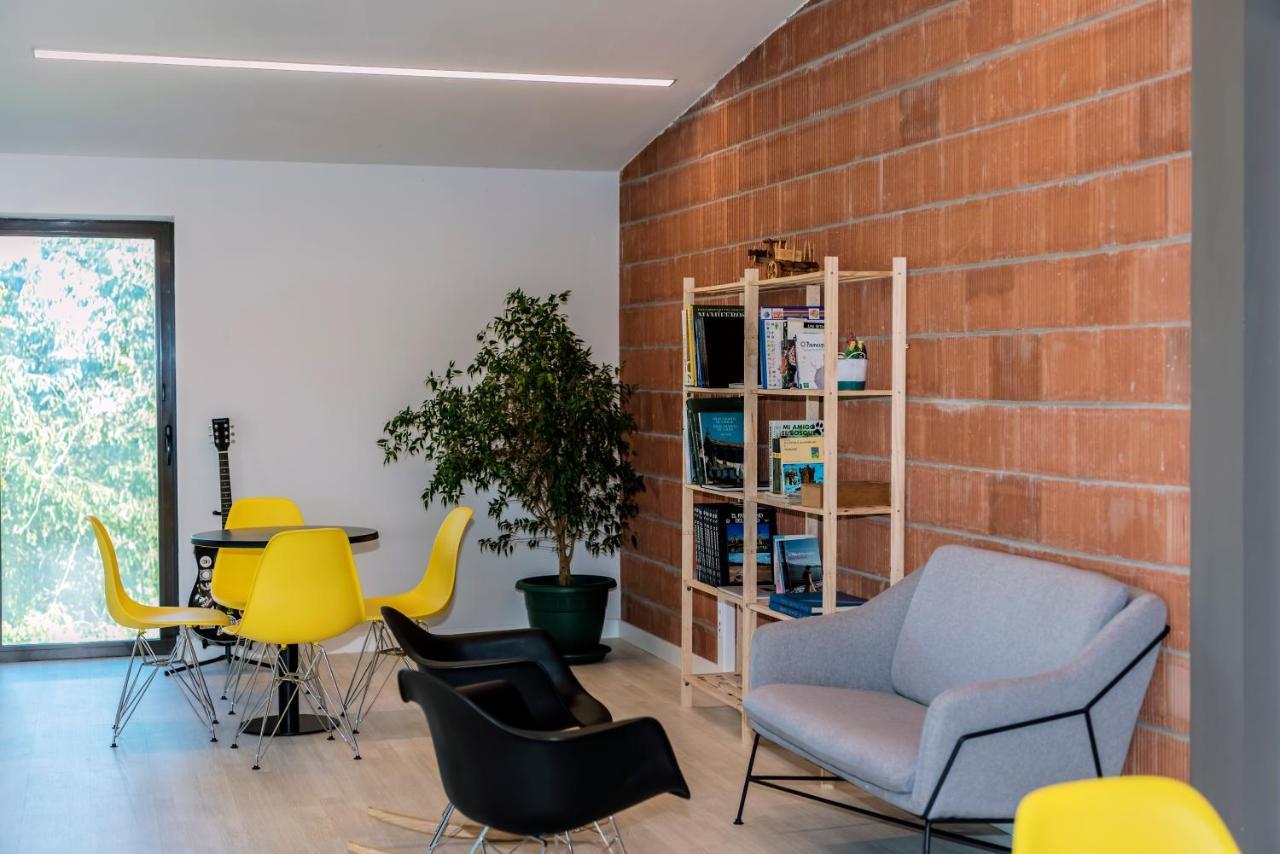 Albergue Santiago 15 Monforte Монфорте-де-Лемос Екстер'єр фото