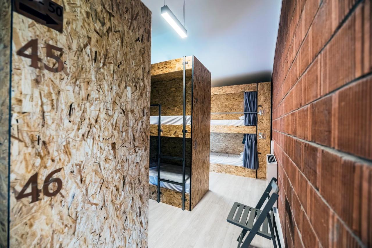 Albergue Santiago 15 Monforte Монфорте-де-Лемос Екстер'єр фото