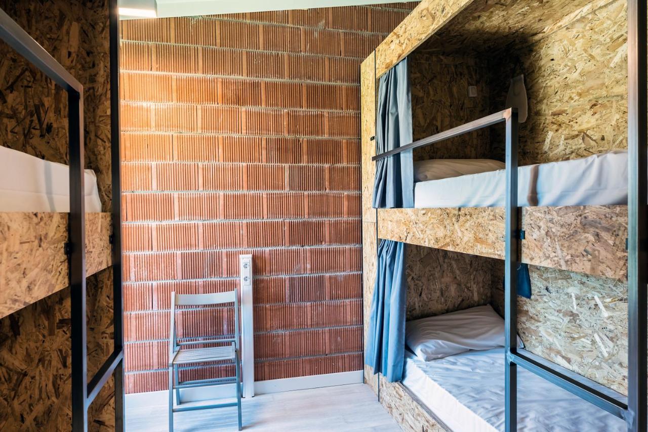 Albergue Santiago 15 Monforte Монфорте-де-Лемос Екстер'єр фото